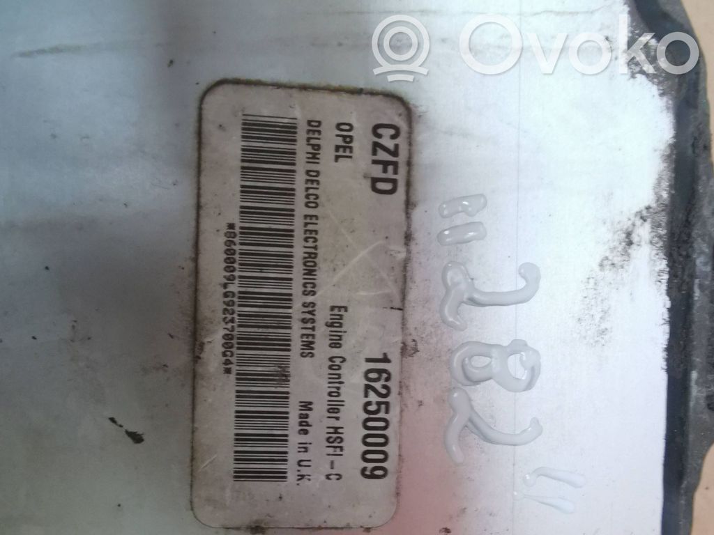 Opel Zafira A Engine control unit/module 