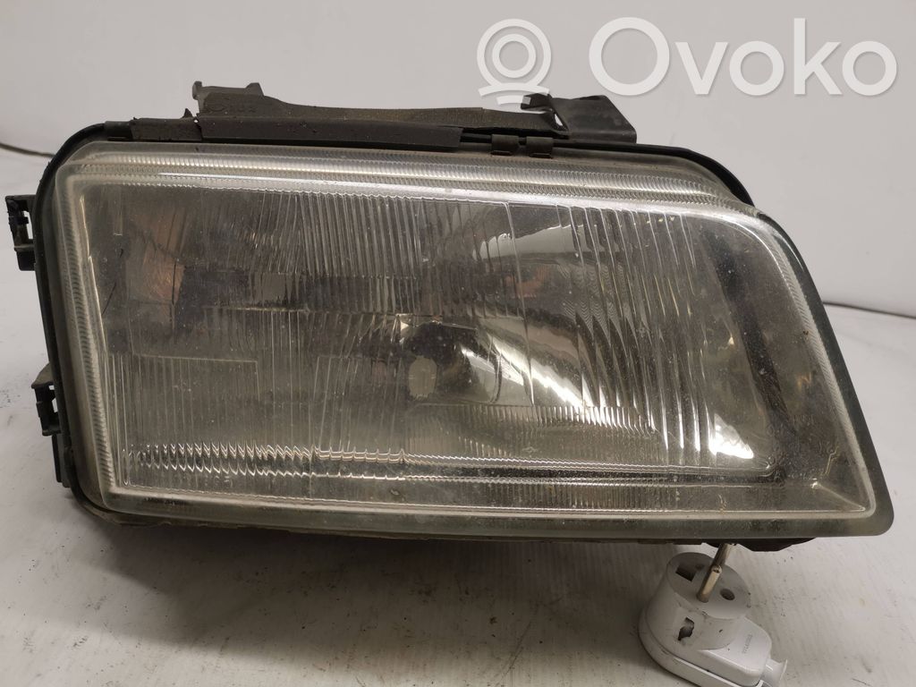 Audi A4 S4 B5 8D Headlight/headlamp 