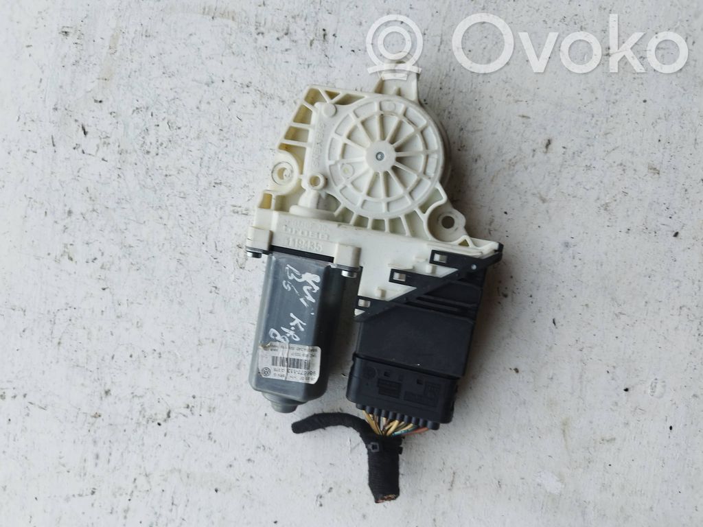 Elektryczny podnośnik szyby drzwi przednich   1K0959703P,984864340,981677113