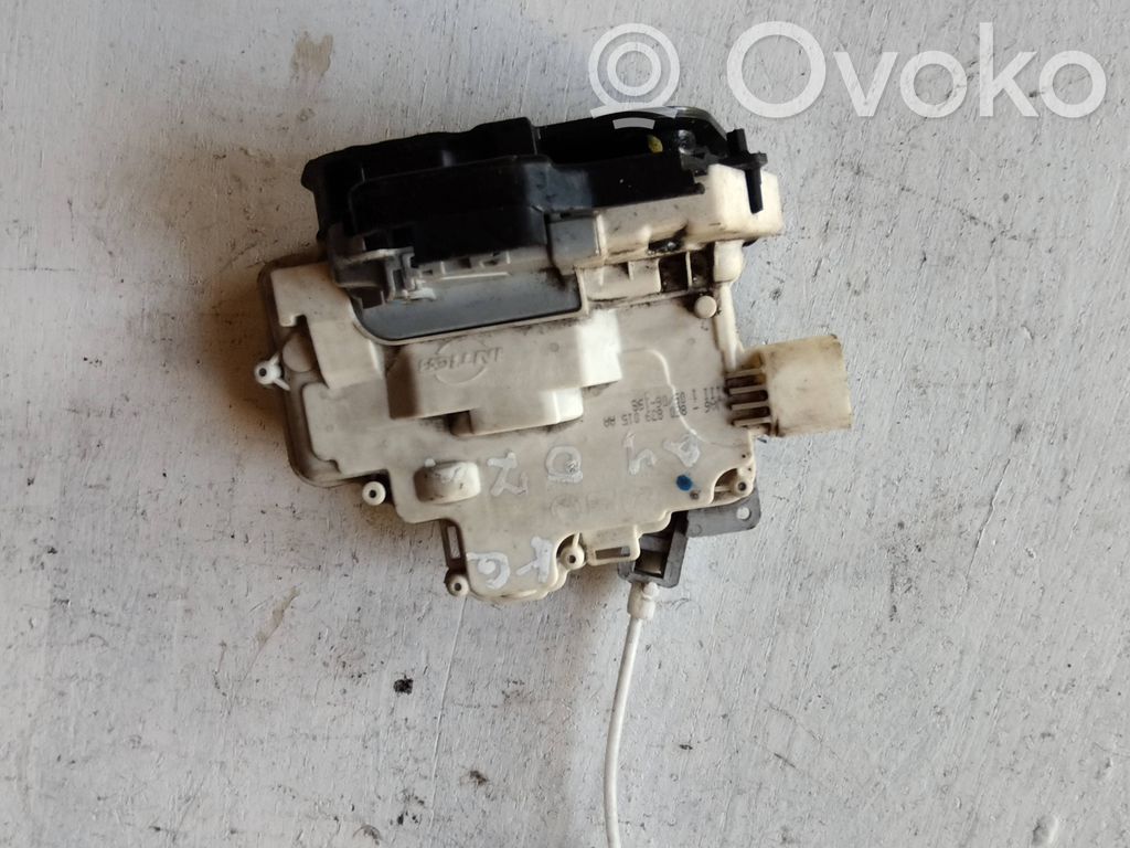 Audi A4 S4 B7 8E 8H Rear door lock 