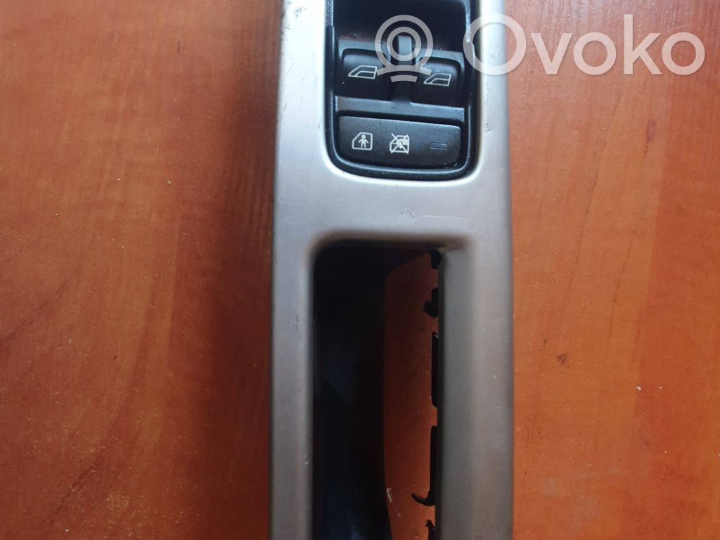 Volvo V50 Electric window control switch 
