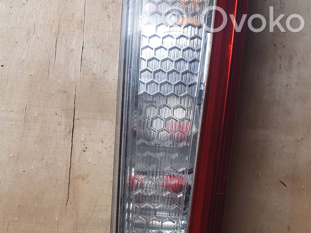 Ford Focus Aizmugurējais lukturis virsbūvē 