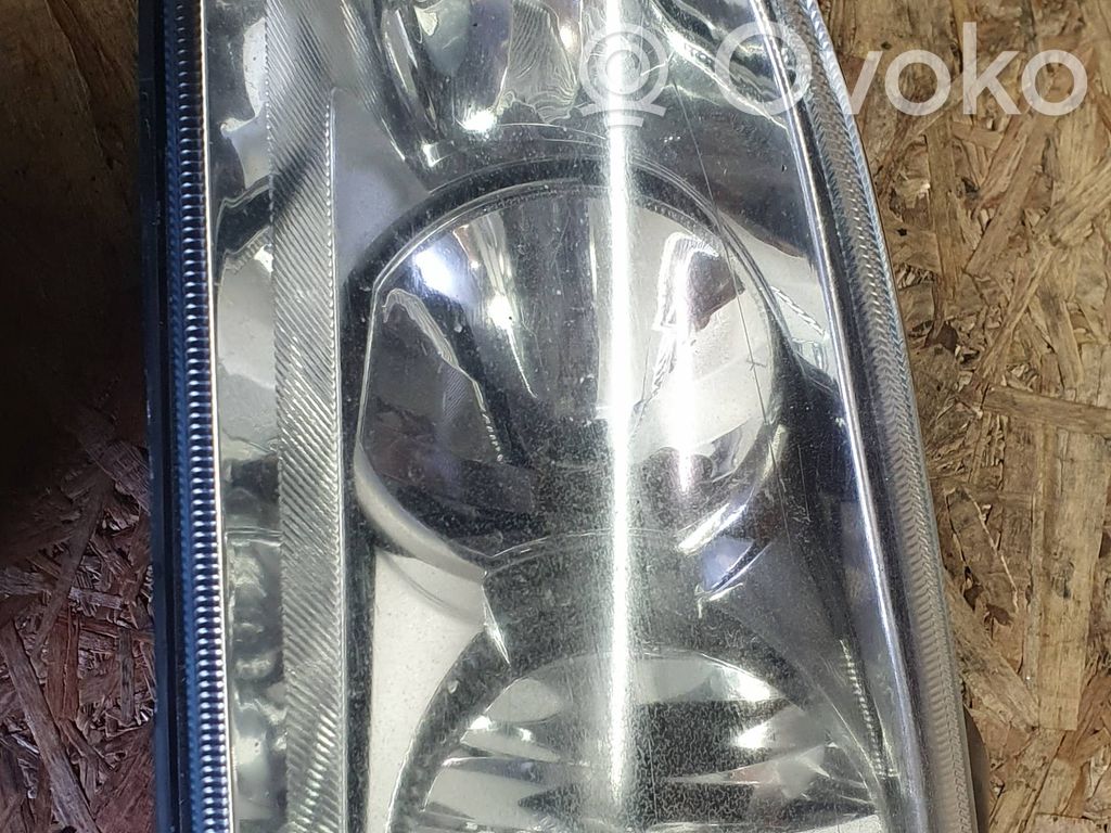 Ford Focus Phare frontale 
