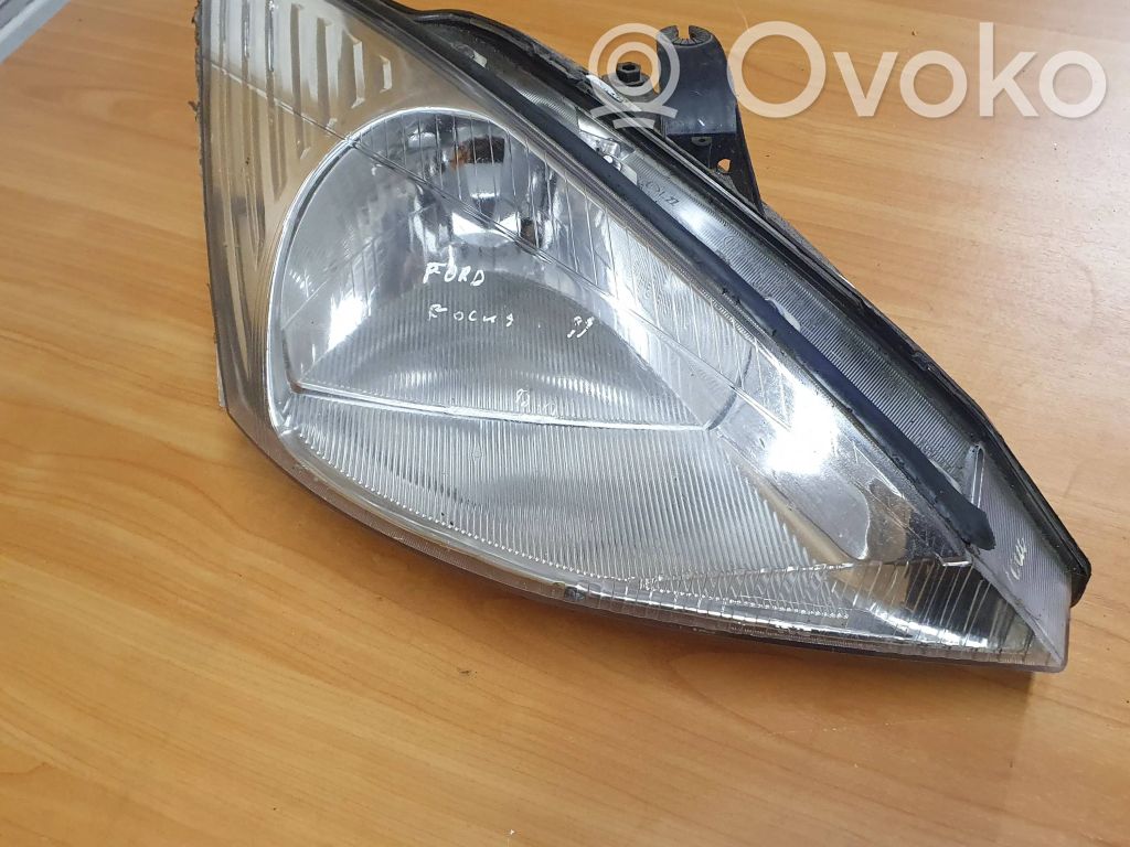 Ford Focus Priekšējais lukturis 