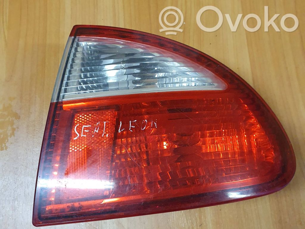 Seat Leon (1M) Задний фонарь в кузове 