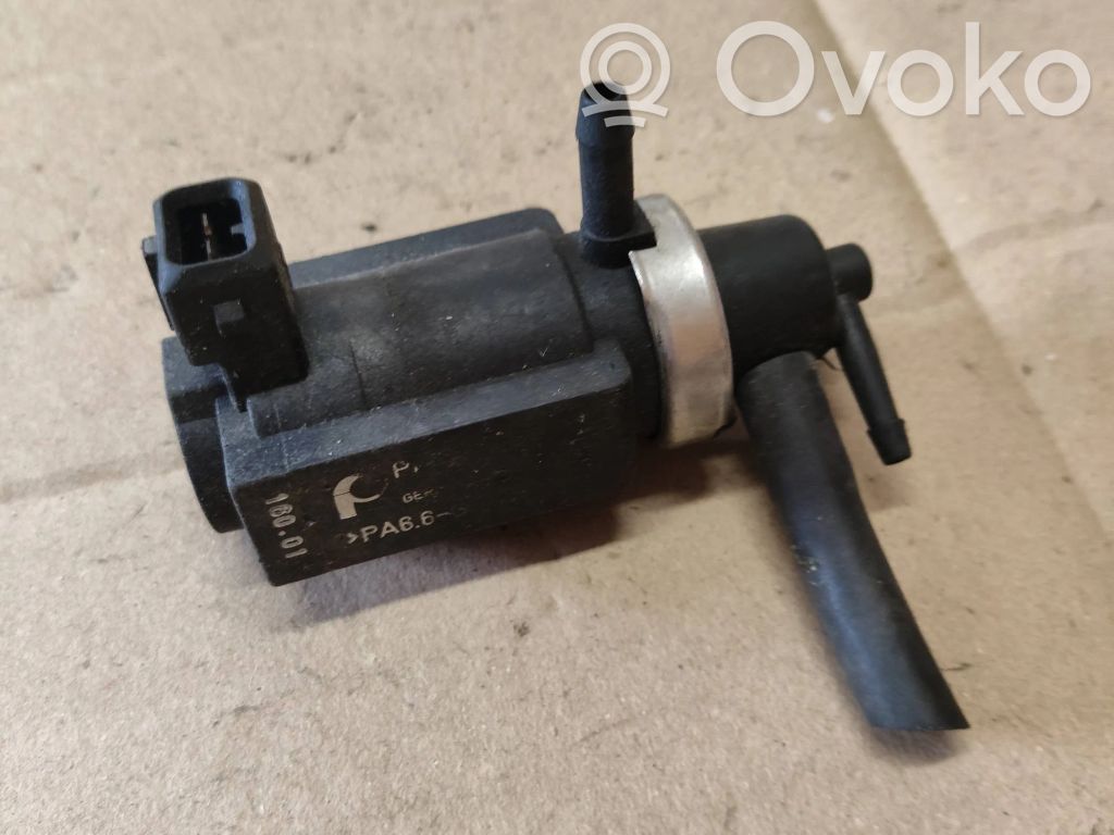 Audi A4 S4 B6 8E 8H Zawór podciśnienia / Elektrozawór turbiny 