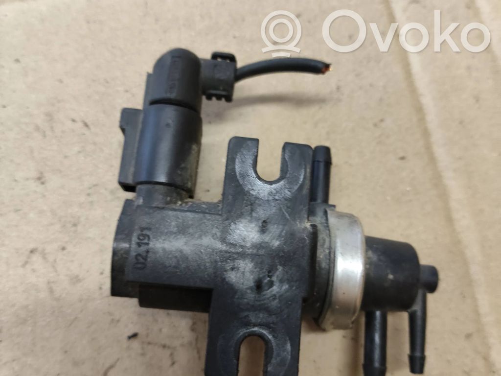 Zawór podciśnienia / Elektrozawór turbiny   1J0906627,72290320,02T214,1K0906627D