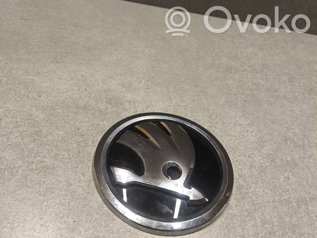 Skoda Superb B8 (3V) Emblemat / Znaczek tylny / Litery modelu 