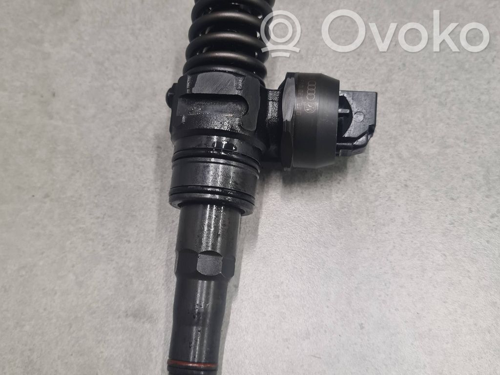 Audi A4 S4 B6 8E 8H Inyector de combustible 