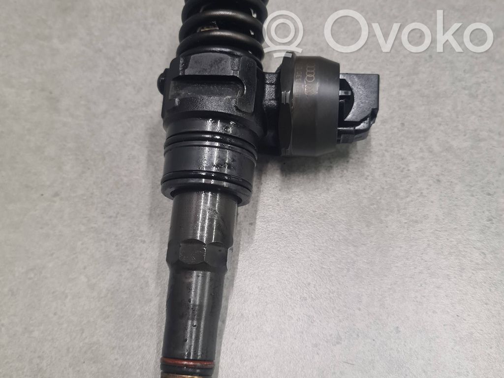 Audi A4 S4 B6 8E 8H Inyector de combustible 