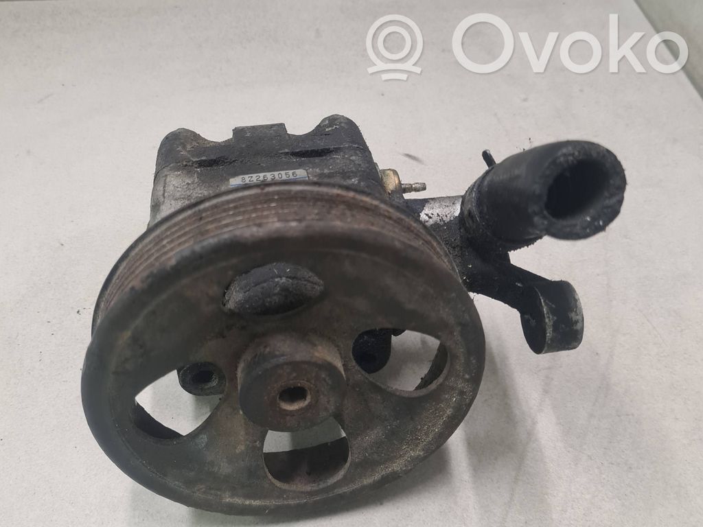 Subaru Outback Ohjaustehostimen pumppu 