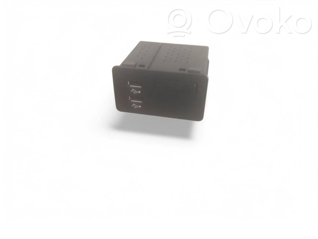 Mazda 3 Steuergerät USB 
