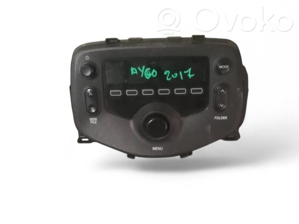Toyota Aygo AB40 Radio/CD/DVD/GPS head unit 