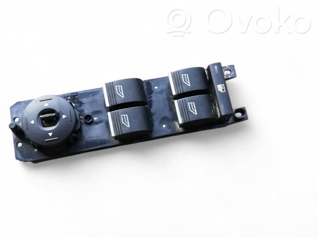 Ford Focus Interruttore di controllo dell’alzacristalli elettrico 