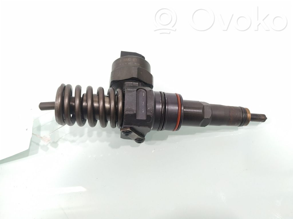 Inyector de combustible   038130073AC,0414720024