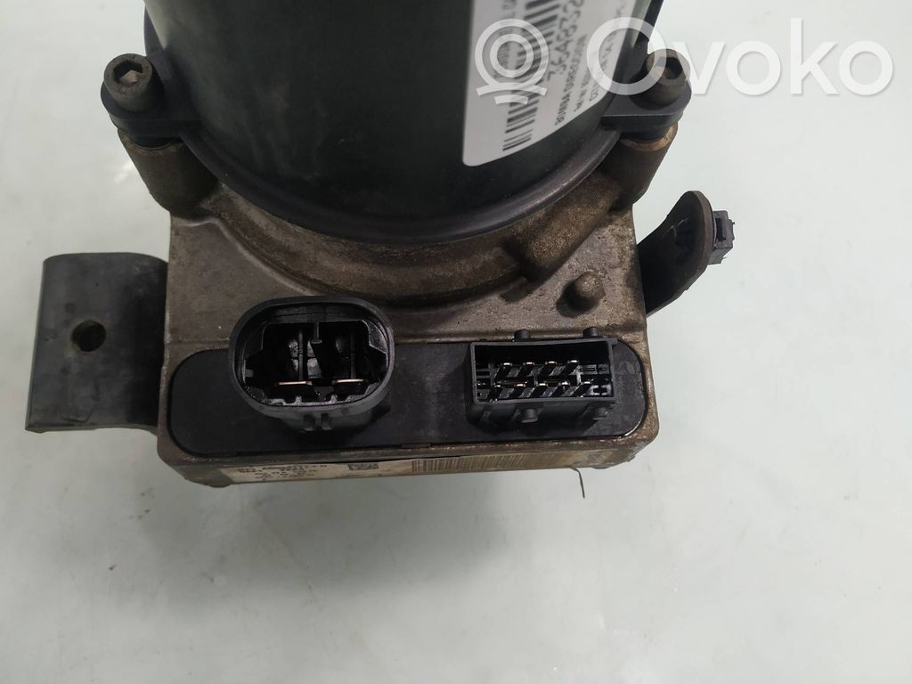 Citroen C4 I Ohjaustehostimen pumppu 