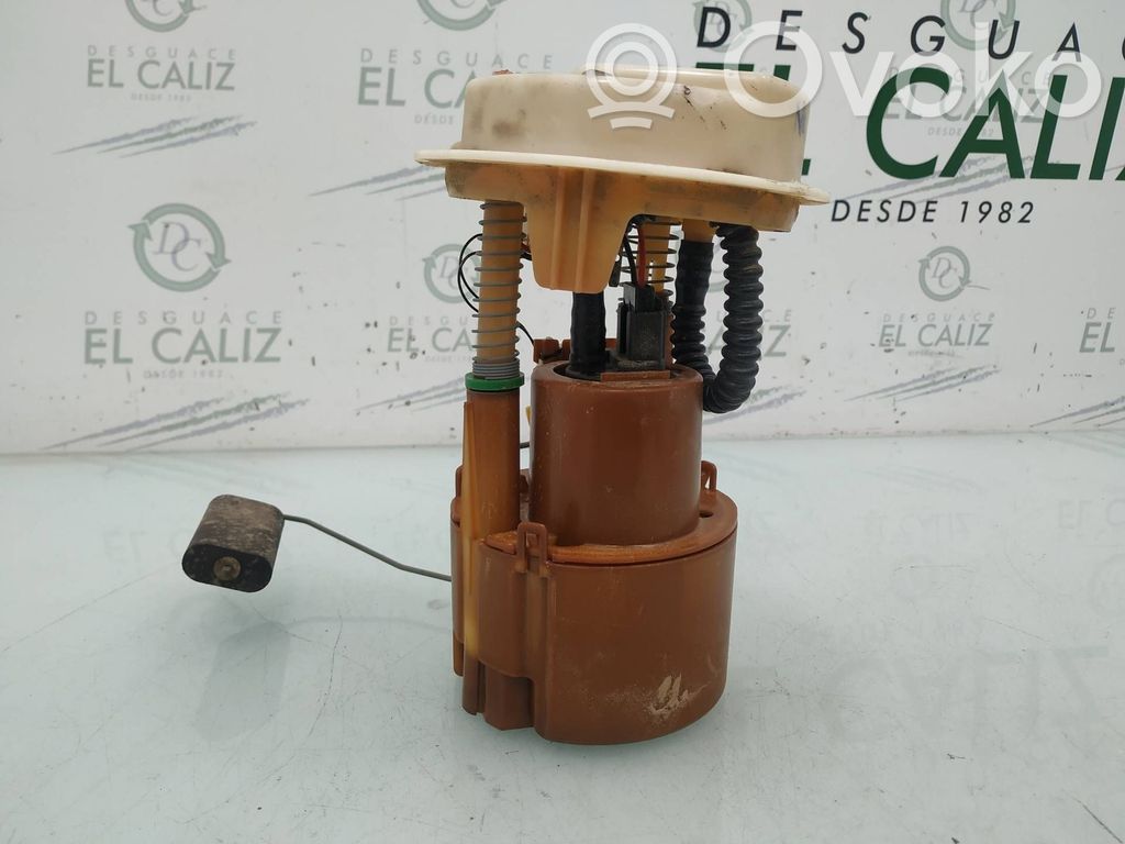 Renault Clio II Pompe à carburant 