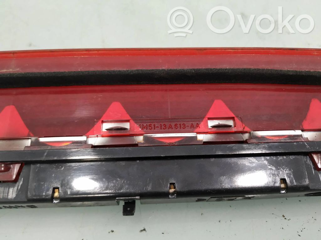 Kolmas/lisäjarruvalo   1M5113A613AA