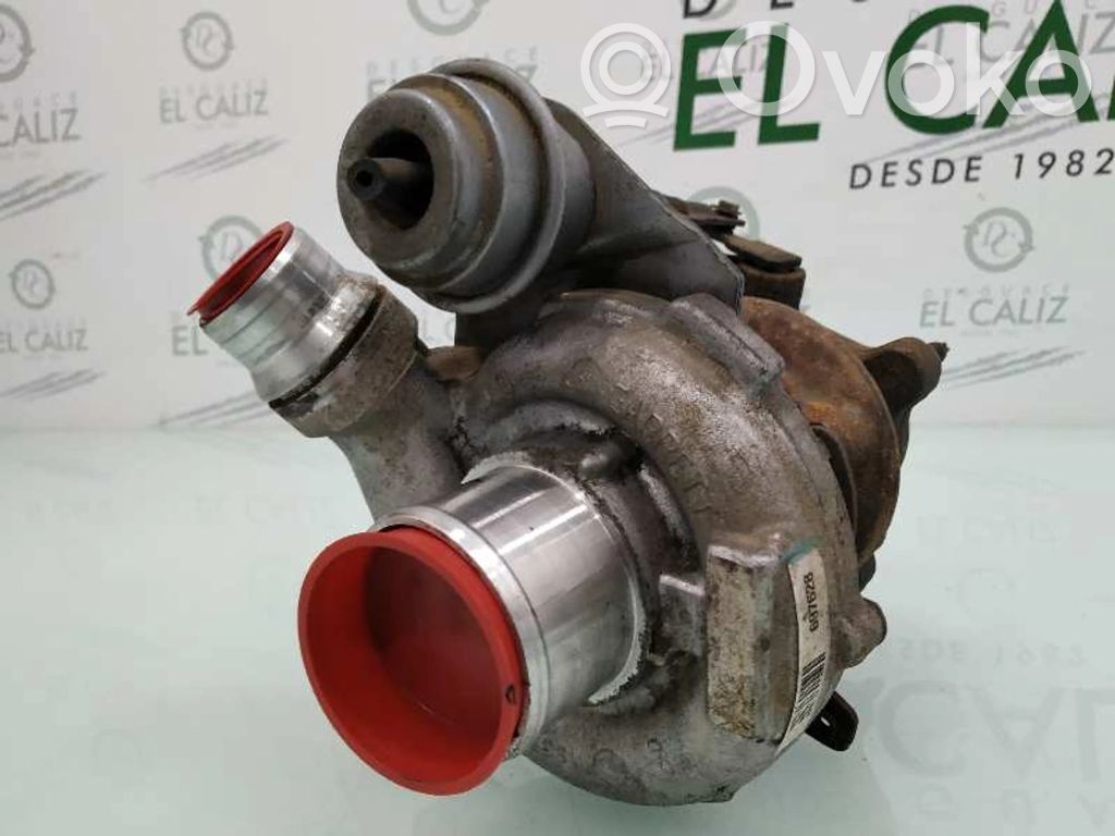 Opel Vivaro Turbina 
