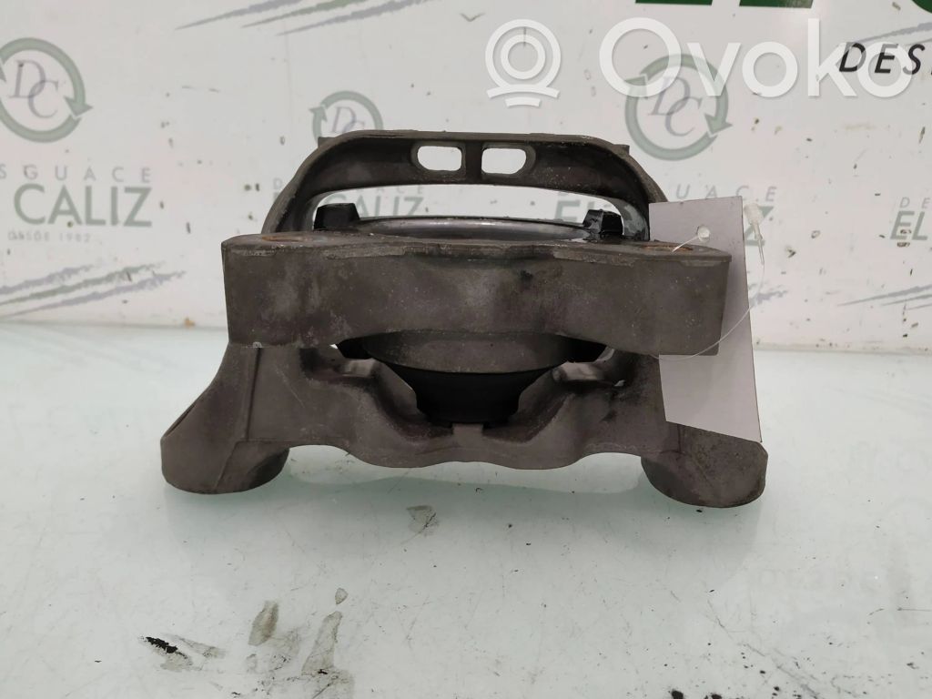 Engine mount bracket