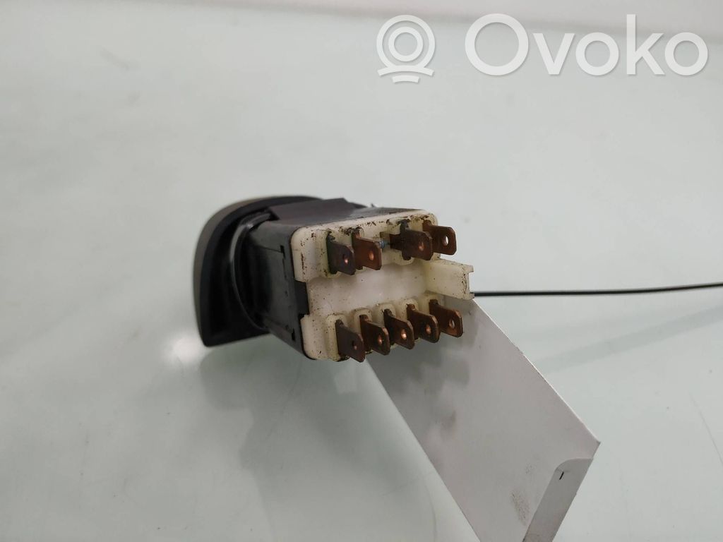 Renault Megane I Botón interruptor de luz de peligro 