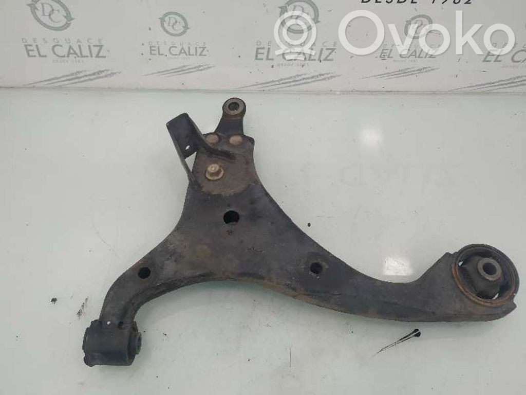 KIA Carens II Dolny wahacz przedni 