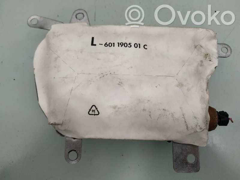 Sivuturvatyyny   6963021
