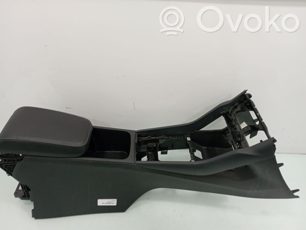 Skoda Karoq Reposabrazos 