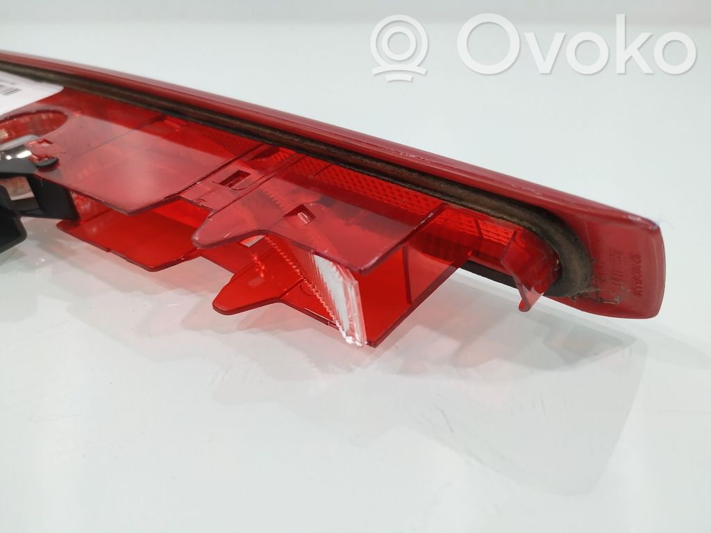 Renault Clio III Third/center stoplight 