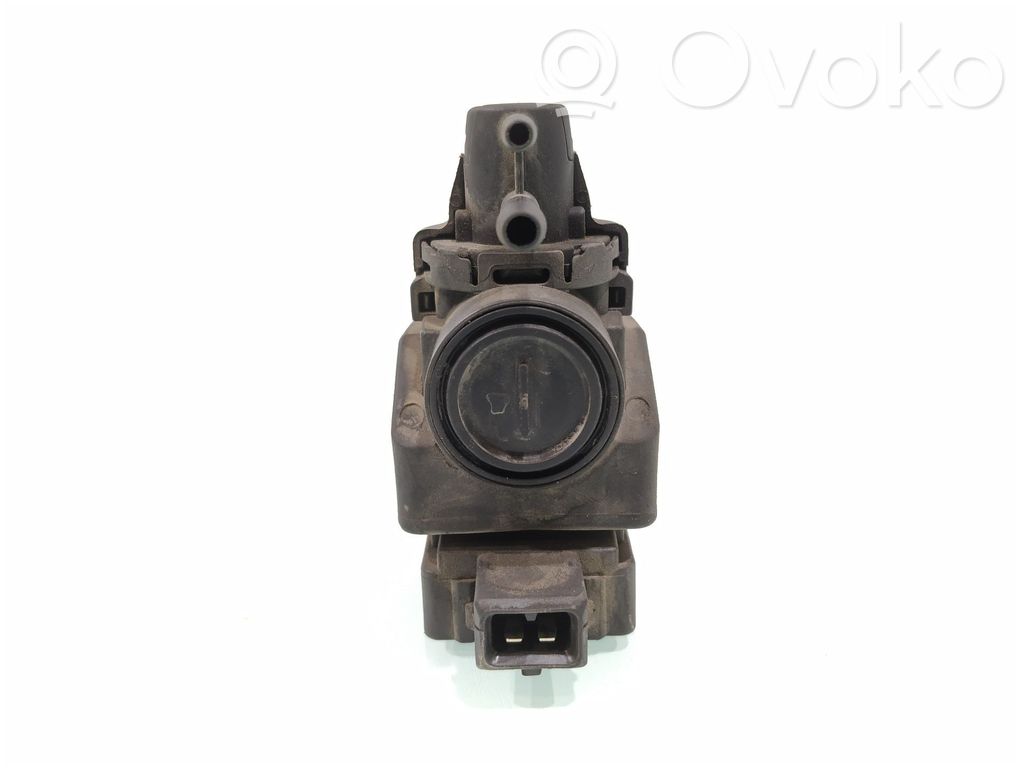 Renault Clio III Válvula de control del ralentí (regulador) 