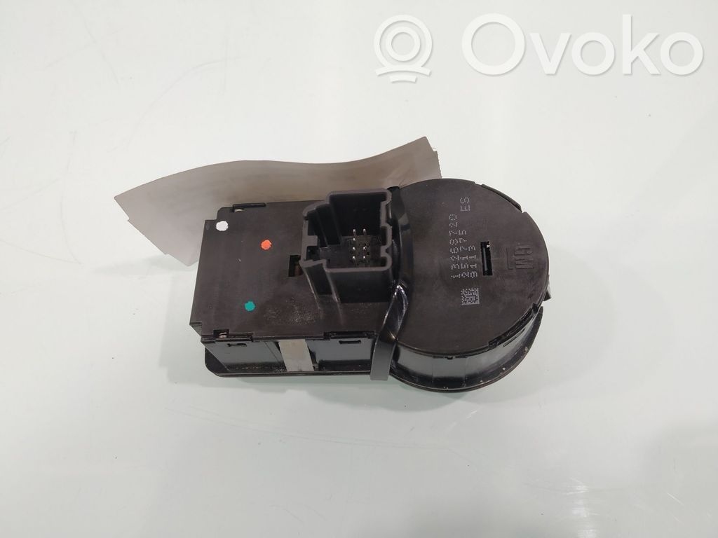 Opel Insignia A Light switch 