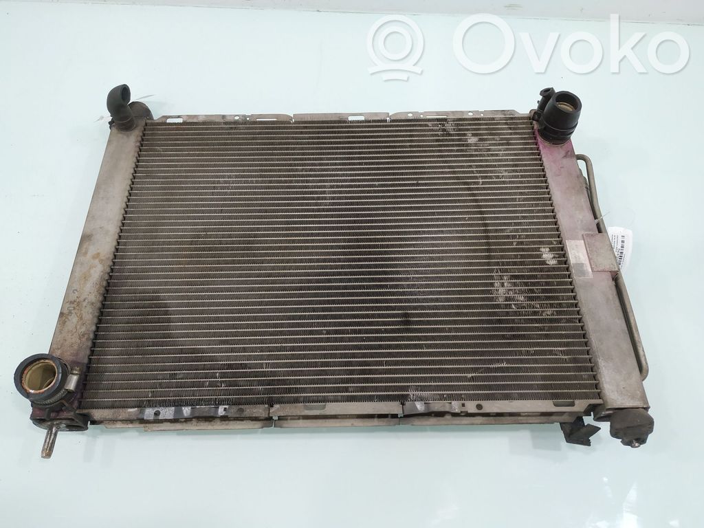 Renault Clio III Coolant radiator 