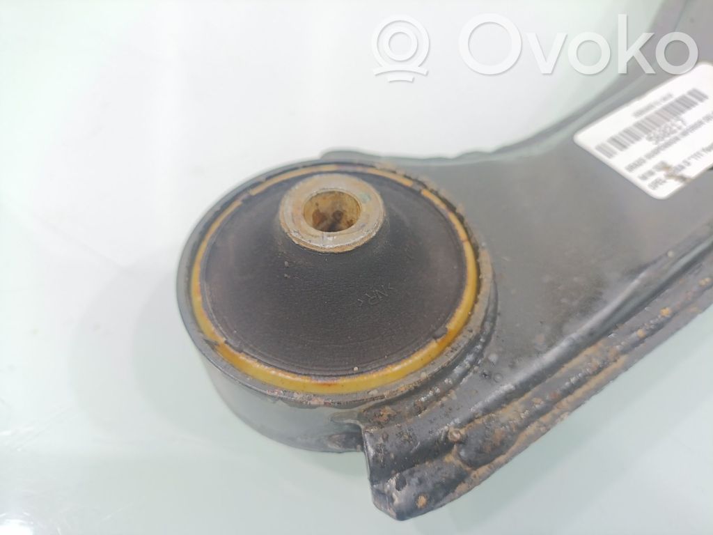 Opel Corsa D Wahacz przedni 