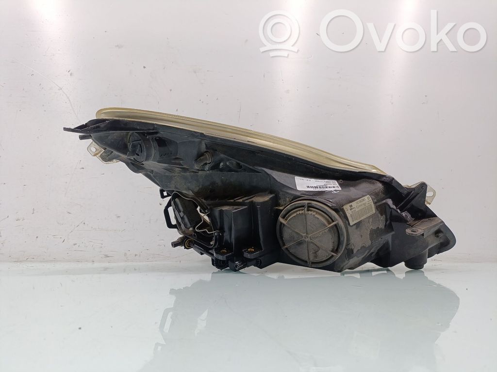 Opel Corsa D Scheinwerfer 