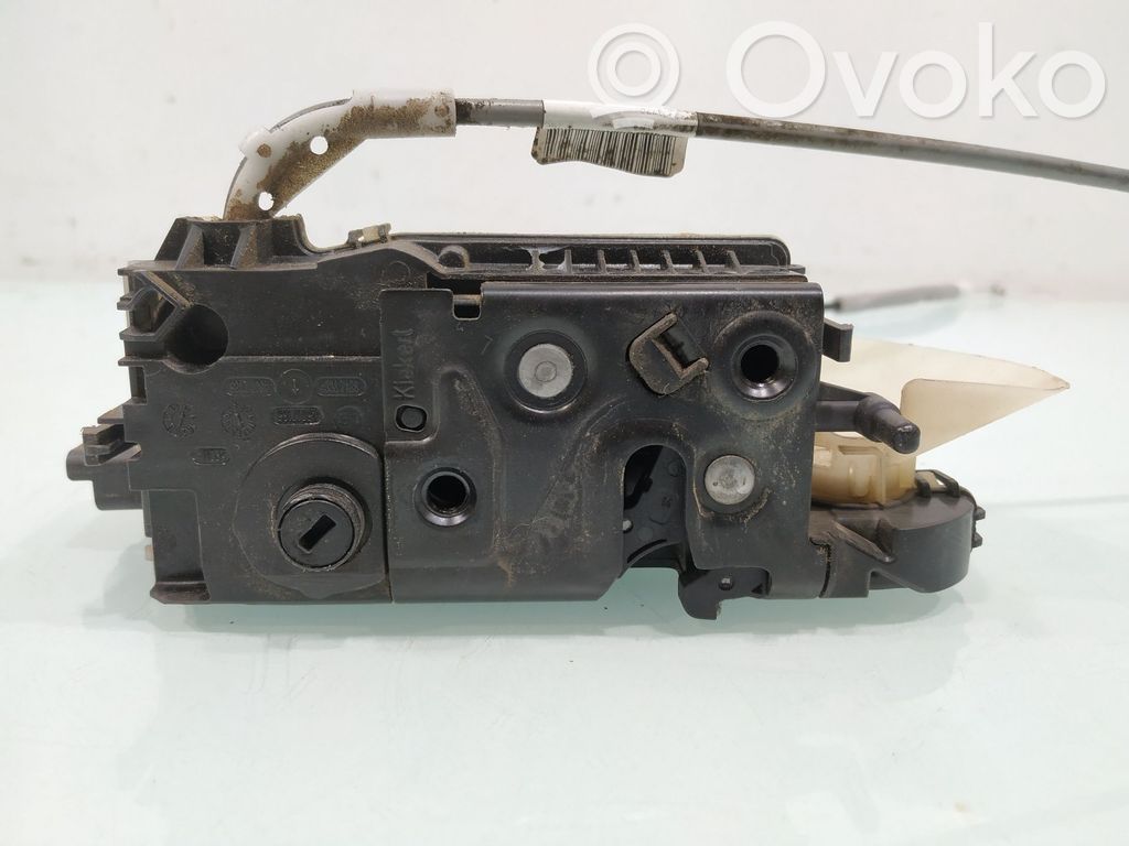 Citroen DS5 Front door lock 