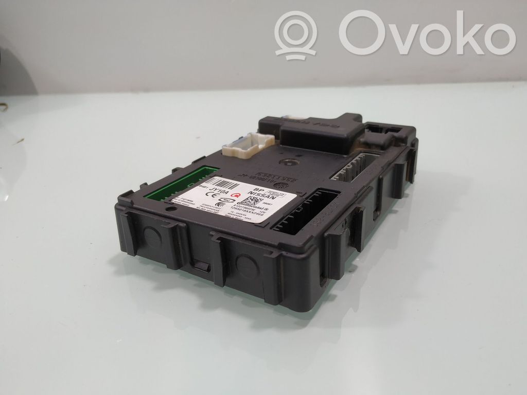Renault Koleos I Module de fusibles 