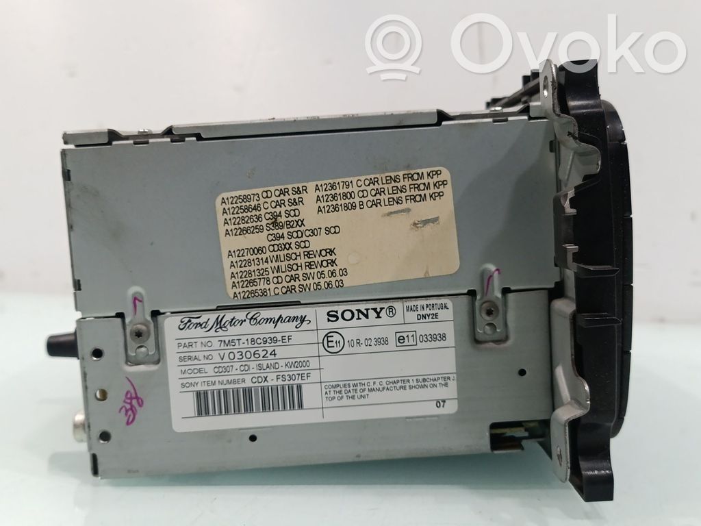 Ford Focus Radio / CD-Player / DVD-Player / Navigation 
