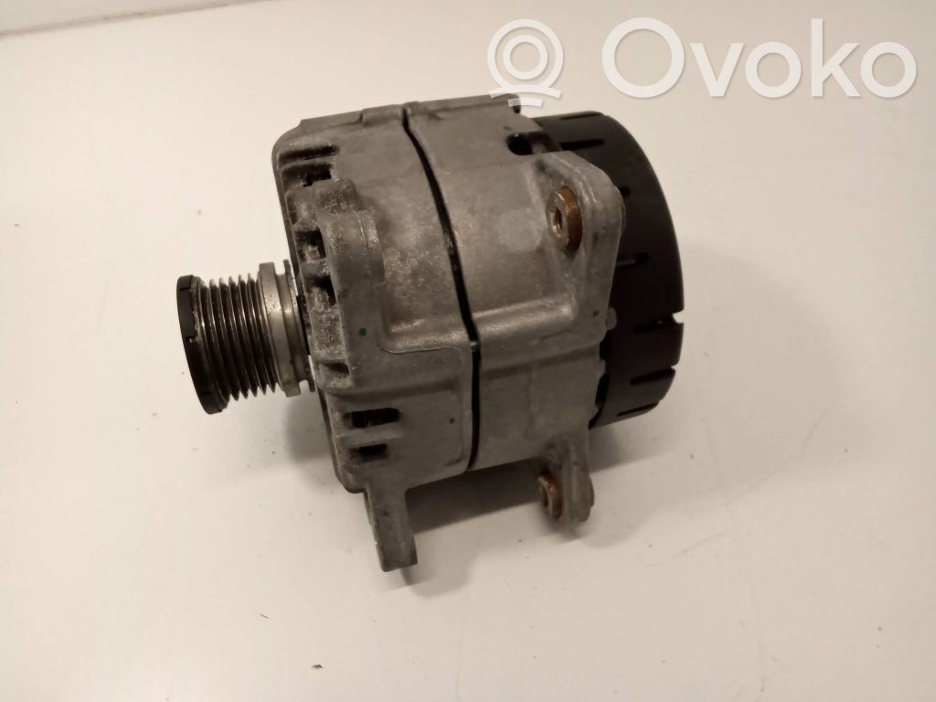 Audi A4 S4 B9 Ģenerators 