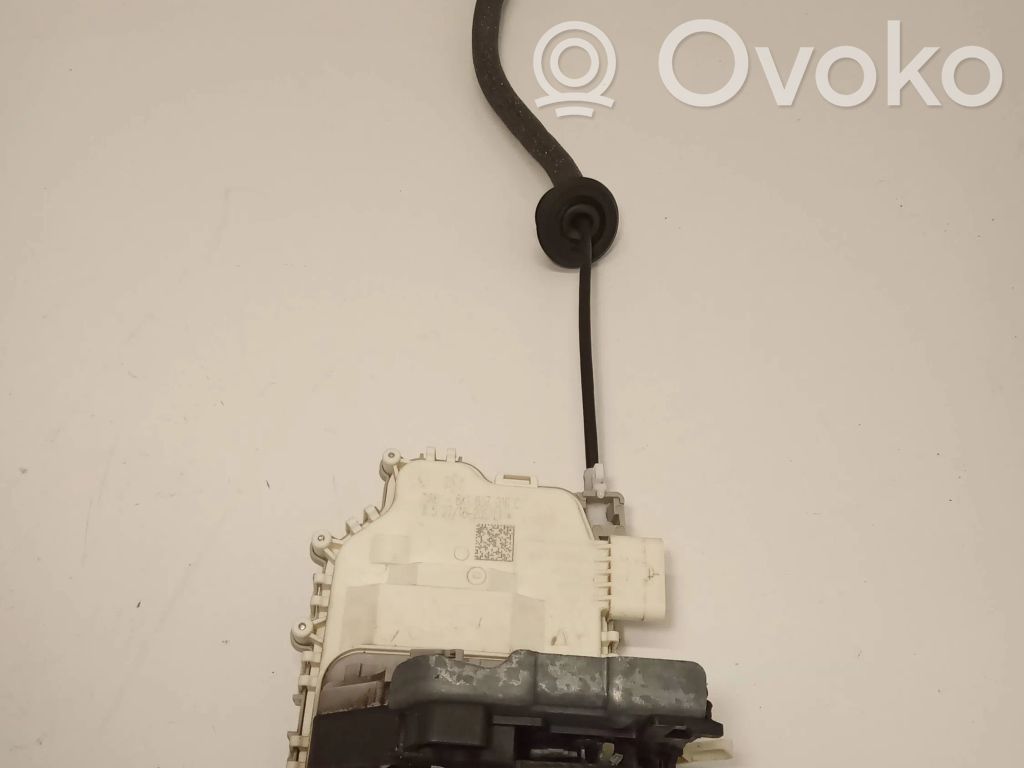 Zamek drzwi przednich   8K1837016C