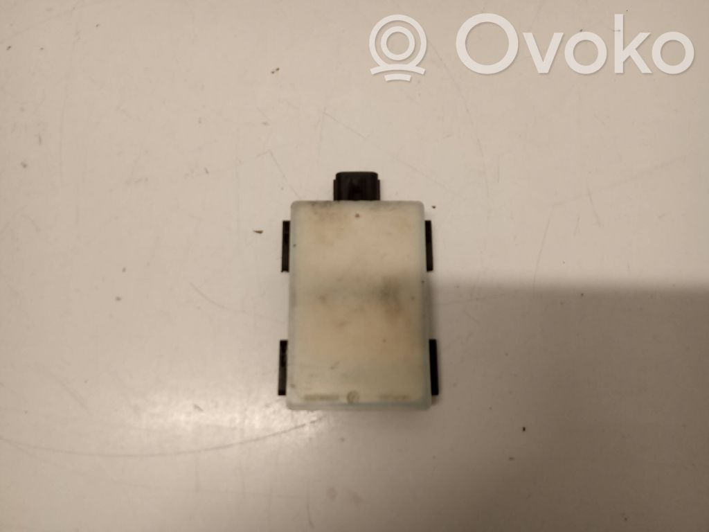 Sensor de radar Distronic   G2611,31687389