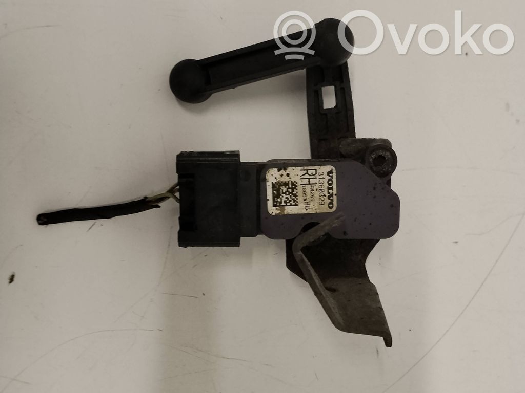 Volvo S90, V90 Headlight/headlamp level sensor 