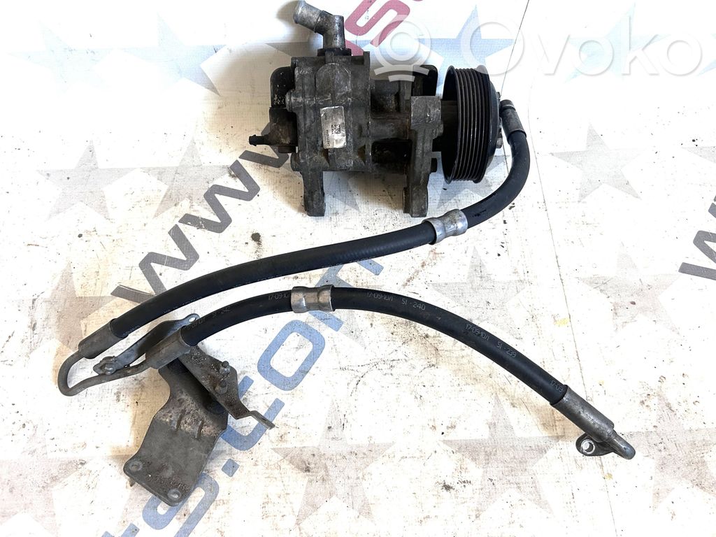 Pompa servosterzo   LH2115369,LH2114732,32416796493,6796493