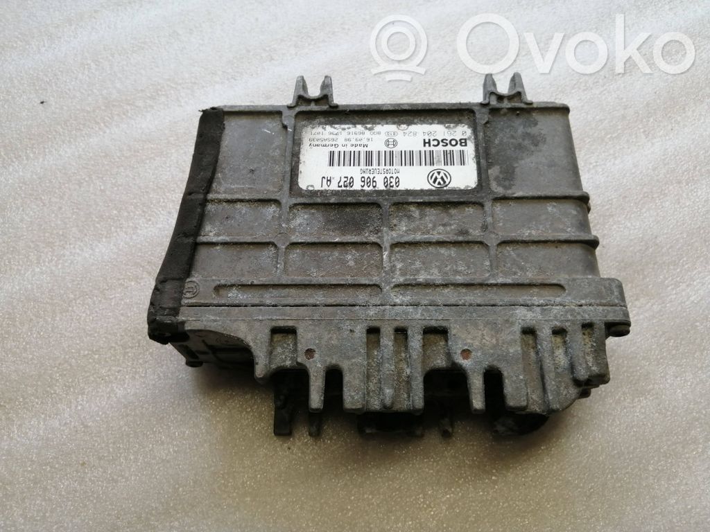 Volkswagen Golf III Engine control unit/module 
