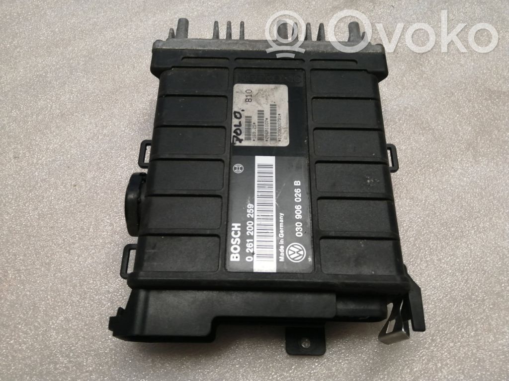 Volkswagen PASSAT B3 Engine control unit/module 