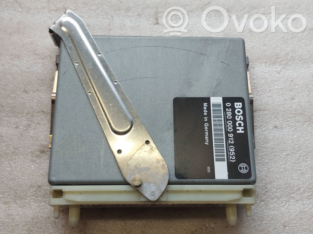 Volvo 850 Engine control unit/module 