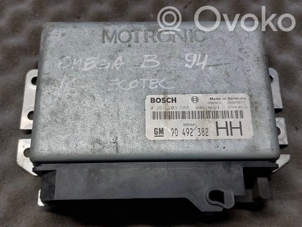 Engine control unit/module   0261203588,90492382,26SA3627
