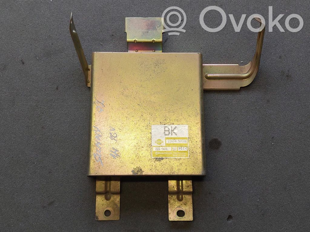 Nissan Sunny Engine control unit/module 