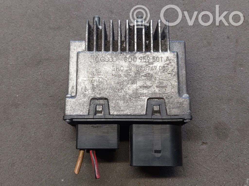 Audi A6 S6 C5 4B Jäähdytyspuhaltimen rele 