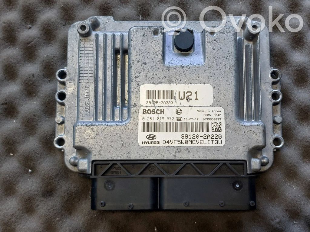 Hyundai i40 Engine control unit/module 