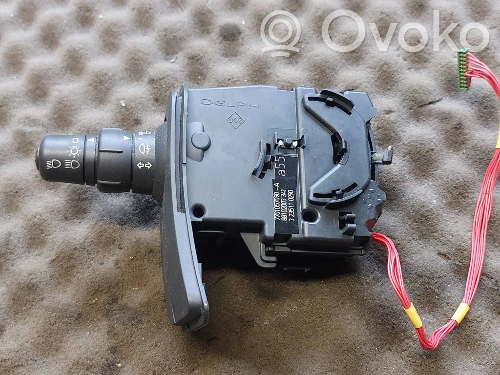 Renault Clio III Indicator stalk 